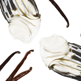 Vanilla cream scoups and vanilla pods